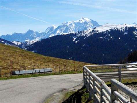Photo Du Mont Blanc Vu à Distance Un Français En Angleterre