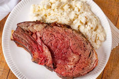 This prime rib roast recipe is elegant, succulent, easy to make and perfect for the holidays! Christmas Day Desserts To Go With Prime Rib / Salt-and ...