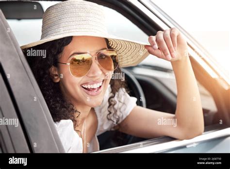 Leaning Into Car Window Hi Res Stock Photography And Images Alamy