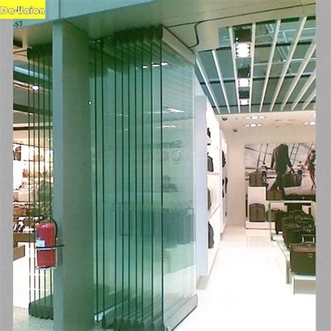 Operable Glass Partition Walls For Upscale Shopping Mall China