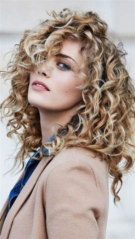 15 Chic Curly Hairstyles To Make You Look More Charming Hair Styles