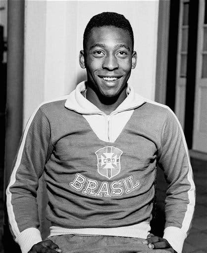 On Team Of All Time Greats Pelé Shines Brightest The New York Times