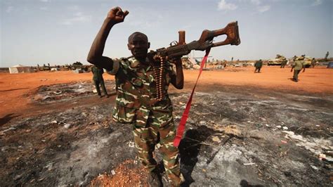 علم السودان السودان تعتبر السودان من الدول التي تقع في قارة إفريقيا تحديداً. جنوب السودان: حرب الإخوة ــ الأعداء
