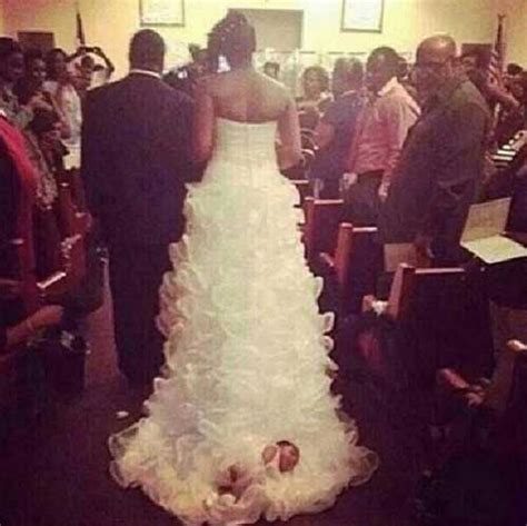 17 Of The Most Wtf Wedding Dresses Ever