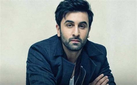 Riddhima kapoor is one year and a few weeks older. बॉलीवुड एक्टर रणबीर कपूर की जीवनी I Ranbir Kapoor ...