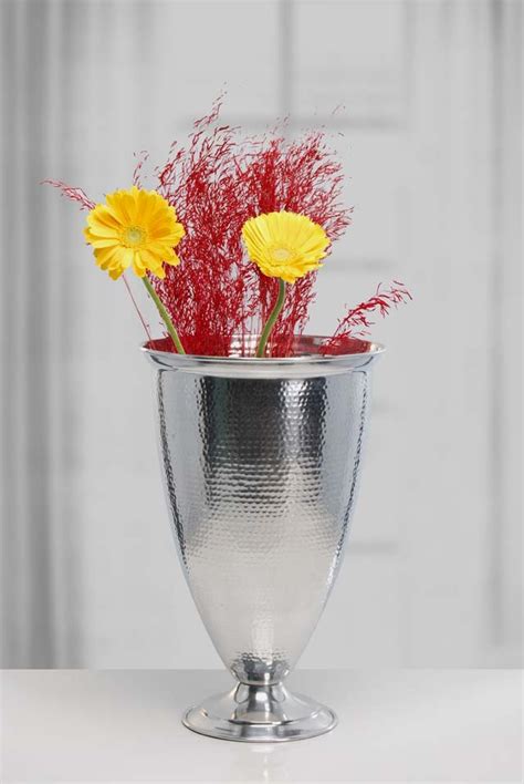 Hammered Aluminum Vase At Best Price In Moradabad By Navraj Exsports Id 1266837573