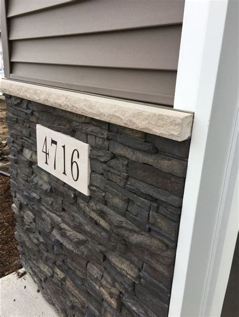 #Eldorado Black River stone matched with sable brown #Vinyl Mainstreet