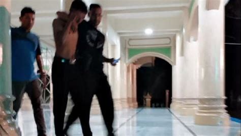 2 Remaja Di Pinrang Sulsel Kepergok Mesum Di Toilet Masjid
