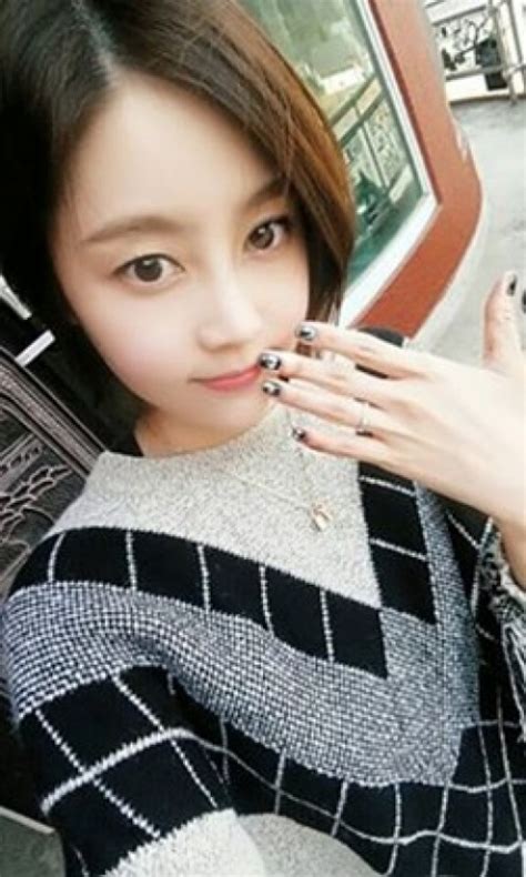 Get in touch with 김사은√ #sungmin❤ (@officialkimsaeun) — 177 answers, 1008 likes. 김사은, 남편 슈주 성민 입대 앞두고 '네일아트' 셀카 "곰신 전용 ...