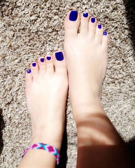 Delicious Female Feet — Some Cute Young Beautiful Toes 🖤 ️💜 Beautiful Toes Feet Nails Female