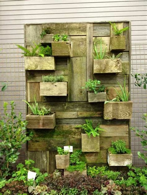 See more ideas about diy outdoor, outdoor garden, garden. Outdoor Vertical Gardens That Will Make Your Yard Look Awesome