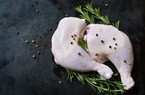 Sometimes it is totally obvious when chicken is no good to eat, but more often that isn't the case, and it takes a little more detective work to figure it out. How To Know When Chicken Is Cooked