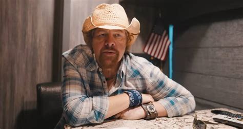 breaking toby keith cancels all 2022 tour dates after revealing he has stomach cancer country now