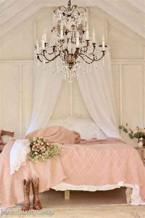 The Best French Country Bedroom Decor For A Luxurious And Romantic Look