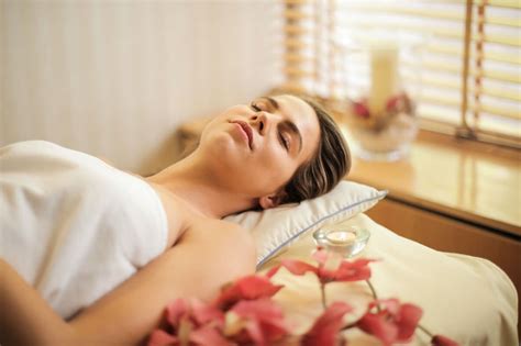 How Massage Helps Mental Health 4 Remarkable Benefits Medmassager