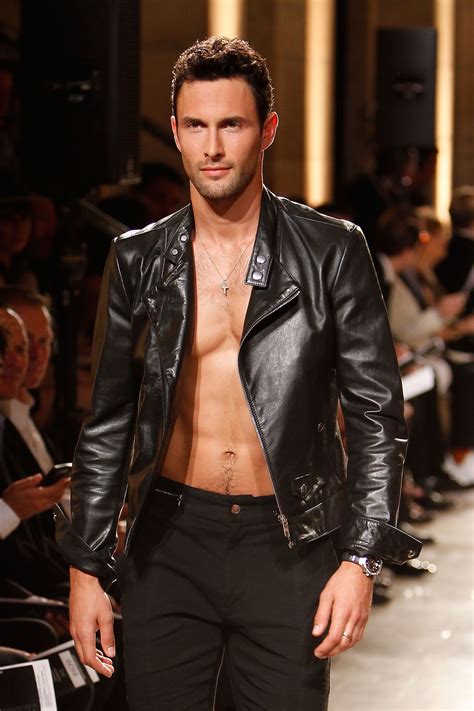Full Body International Male Models 15 Hottest Male Models To Follow