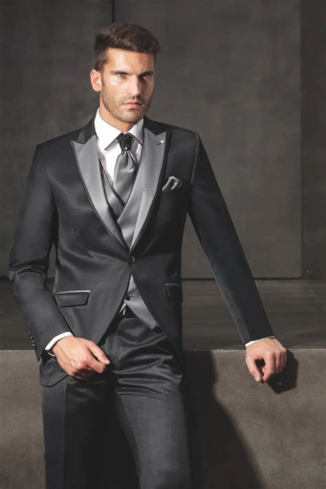 New Style Groom Tuxedo Black Groomsmen Peak Lapel Wedding Dinner Suits Best Man Bridegroom