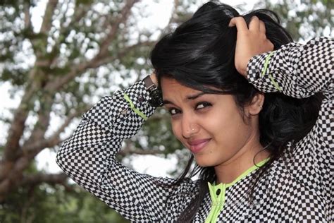 Revathi, mohan, karthik music : Mouna Ragam Serial Heroine Priyanka M Jain Photos - Telugu ...