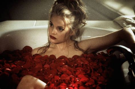 Mena Suvari American Beauty 1999 Flowers Bath Photography