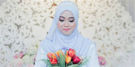 Dwi Lestari Inspirasi Hijab Pengantin Dari Malaysia
