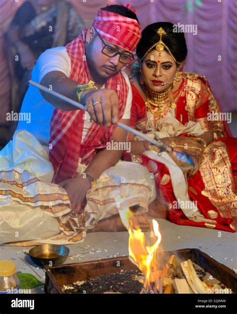 Hindu Wedding Fire Hi Res Stock Photography And Images Alamy