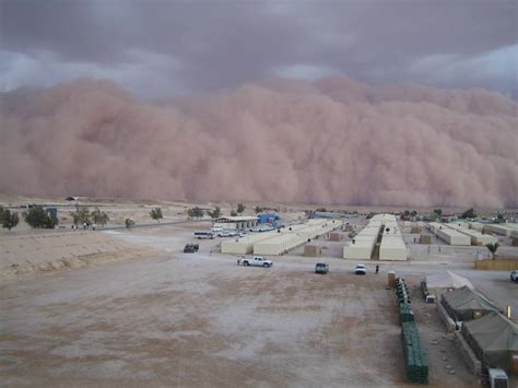 Sandstorm Strikes In Iraq ~ Splendid Pictures Around The Net