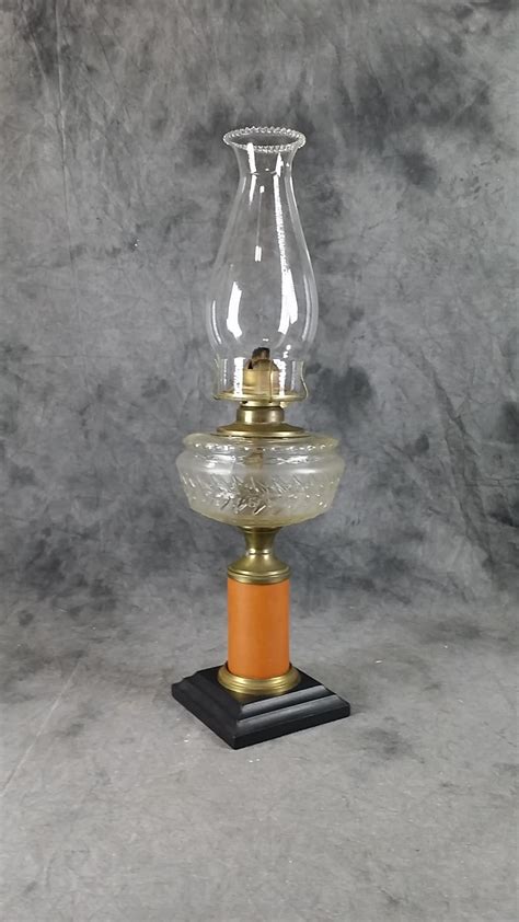 Victorian Oil Lamp Eagle Brass Top Vintage Oil Lamp Etsy