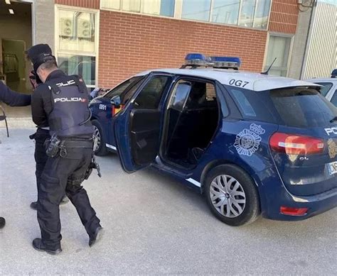 La Policía Nacional localiza y detiene a un fugitivo en Murcia buscado