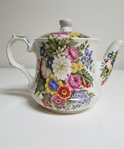 Sadler Rosesflowers Teapot Vintage Made In England 55 Tall Tea