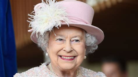 Queen Elizabeths Great Granddaughter Looks Just Like The Legend