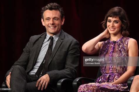 Actors Michael Sheen And Lizzy Caplan Of The Tv Show Masters Of Sex