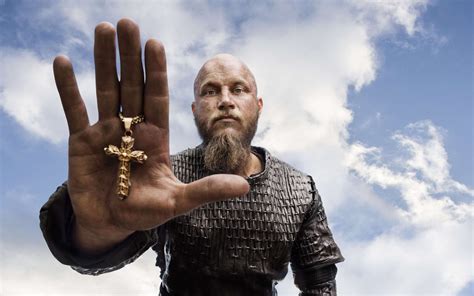 X Ragnar Lodbrok In Vikings K Hd K Wallpapers Images Backgrounds Photos And Pictures