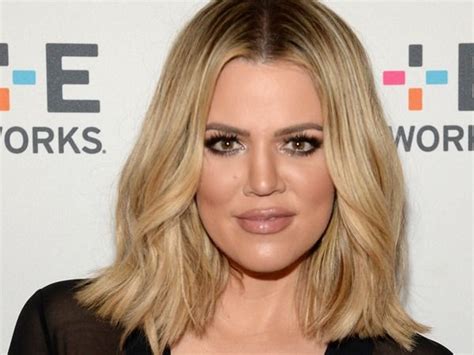 Khloe Kardashians Platinum Blonde Hair Is Back For The Summer Of Icy