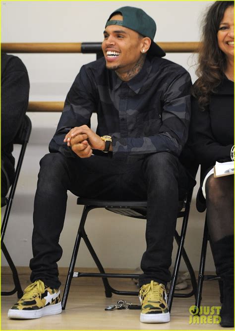 Chris Brown Pre Grammys Dance Academy Visit Photo 2808310 Chris