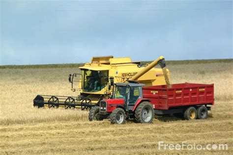 Combine Harvester pictures, free use image, 07-28-11 by FreeFoto.com