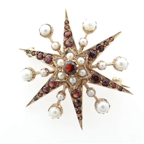 9ct Gold Garnet And Pearl Star Brooch The Jewellery Warehouse