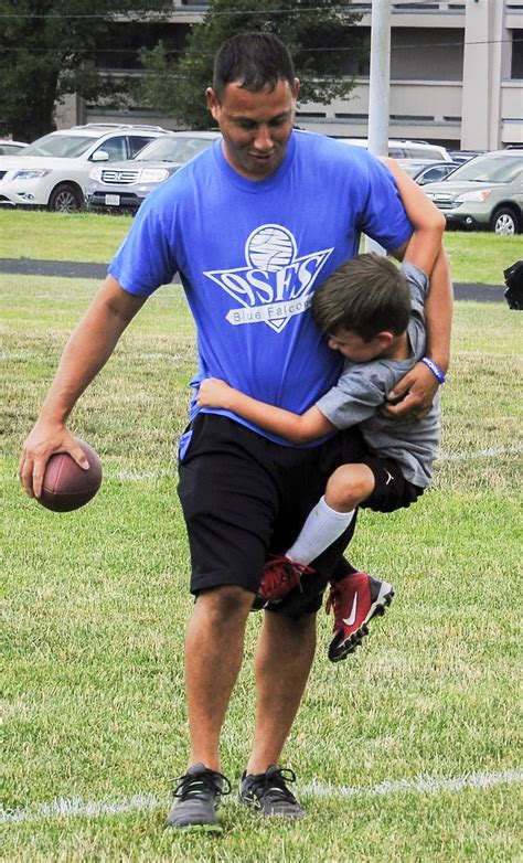 Wright Patt Kids Sharpen Athletic Skills With Help From Nfl Pro