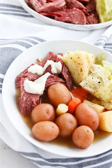 Corned beef and cabbage in instant pot. Instant Pot Pressure Cooker Corned Beef and Cabbage