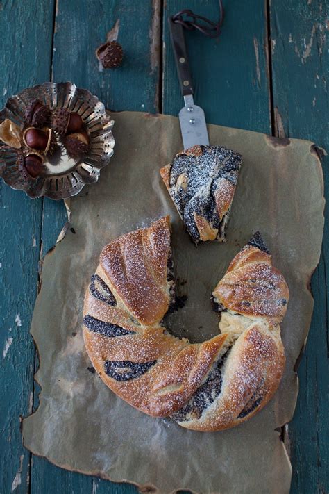 Now reading25 christmas bread recipes that are easy, pretty and festive. Russian Monday: Honey Poppy Seed Roll - Bread - Cooking ...