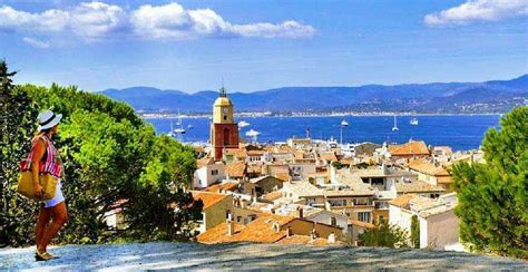 Cruise ships that visit must anchor or loiter offshore and bring passengers to town by tender. Saint Tropez et Port Grimaud Excursions - Art and Tours