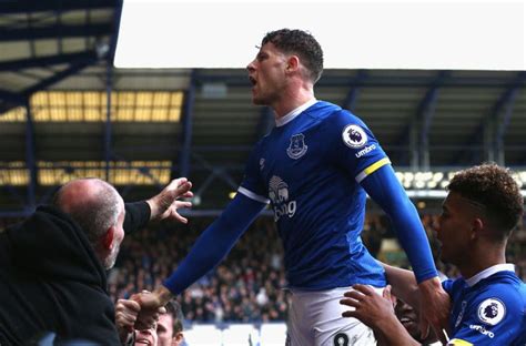 Tottenham news: Star midfielder is "desperate" to play for ...