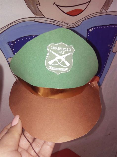 Gorro de carabinero | Carabineros, Hacer sombrero, Como hacer gorros