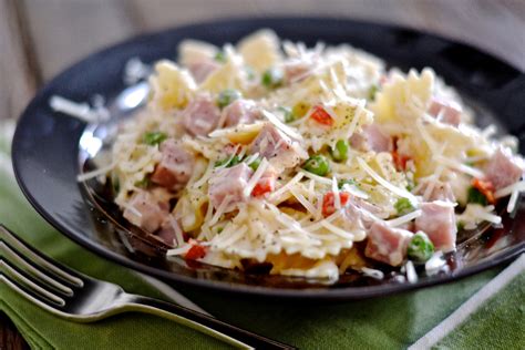 Plus tips on how to roll out your pasta by hand or using a pasta maker. Creamy Bow Tie Pasta with Ham