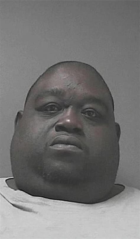 Man Hid Drugs Under Stomach Fat Cops Pix11