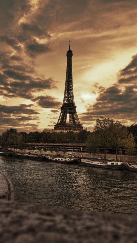 Eiffel Tower View Iphone Wallpapers Free Download