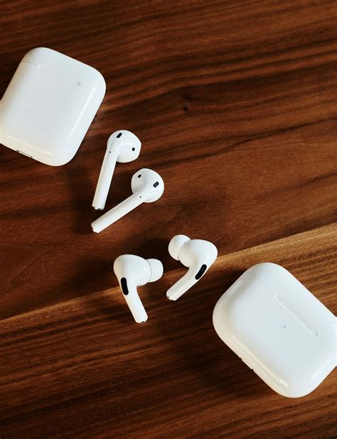 Airpods Flashing Orange Heres How To Fix Them Art And Living