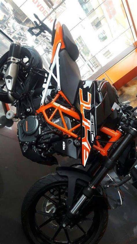 Check mileage, colors, duke 390 speedometer, user reviews, images and pros cons at maxabout.com. KTM 390 Duke spotted in new black colour option at ...