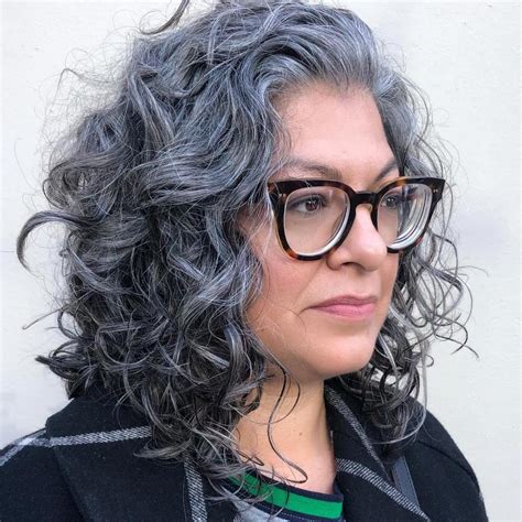 And, the only option you are left with is to look for foolproof home remedies to turn your grey hair into black. 35 Gray Hair Styles to Get Instagram-Worthy Looks in 2020