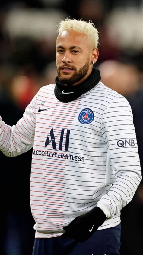 Veja mais ideias sobre neymar, neymar jr, futebol. Pin de xromanex em Neymar jr em 2020 | Caras do futebol ...