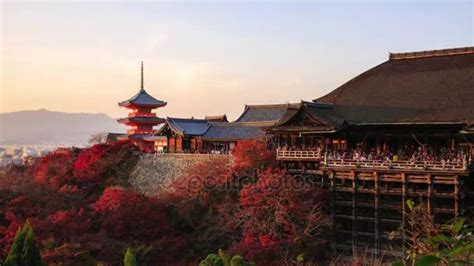 Time Lapse 4k Of Red Fall Leaves Autumn At Kiyomizu Dera Temple In